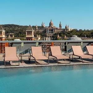מלון Catalonia Plaza