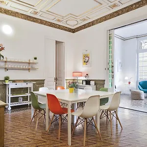 Plaza Catalunya Bed & Breakfast